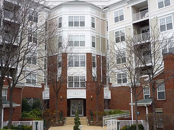 2nd image of 1641 International Dr Unit 109