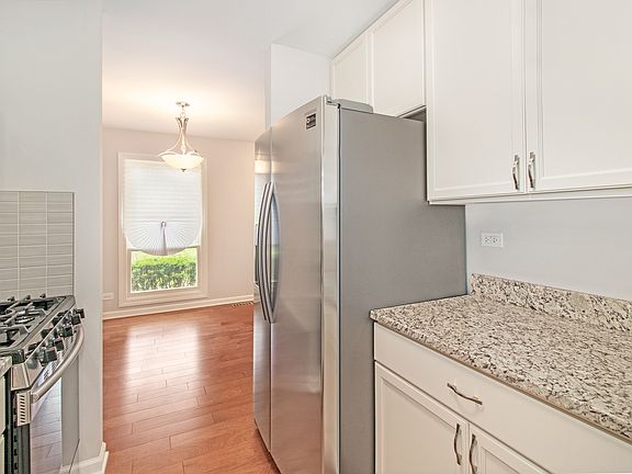 5th image of 2127 Greenwood Ct