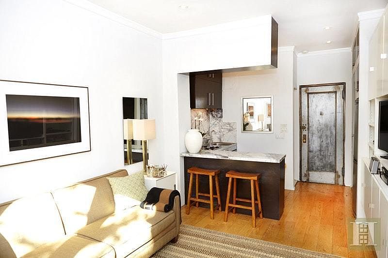 1st image of 453 W 22nd St APT 2F