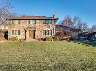 9935 Nesbitt Ave S, Bloomington, MN 55437