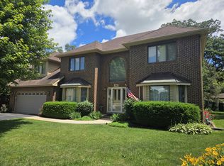 156 Elizabeth Ct, Wood Dale, IL 60191
