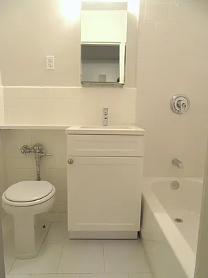 Rented by Paley Management | media 18