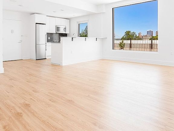2nd image of 542 W 153rd St #701-2