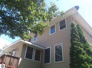 606 Woodside Ln, Bay City, MI 48708