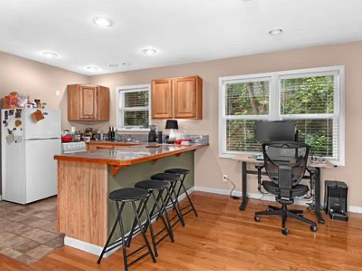 1 bed, 550 sqft, $1,200 — Photo 2