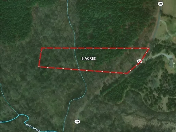 5100 Indian Oak Rd, Crewe, VA 23930