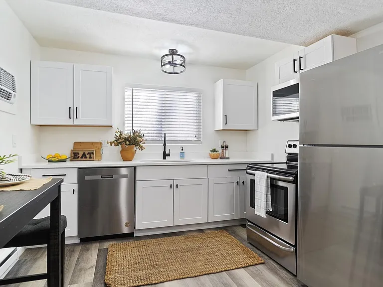 3456 Eccles Ave #2 — Photo 4