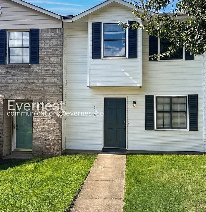 2163 Cheshire Dr