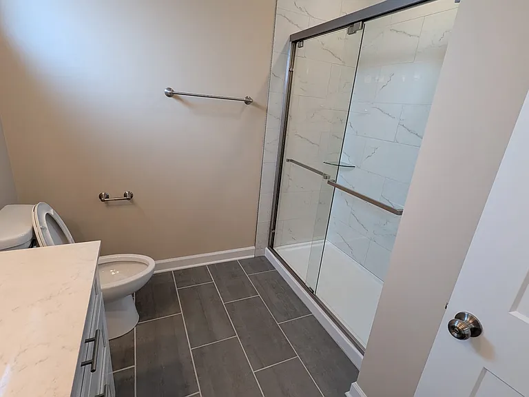 1534 E 66th Pl #2E — Photo 7
