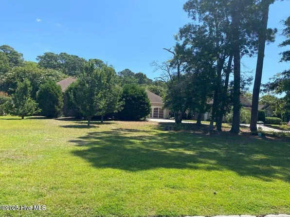 1592 Laurel Court SW, Ocean Isle Beach, NC 28469