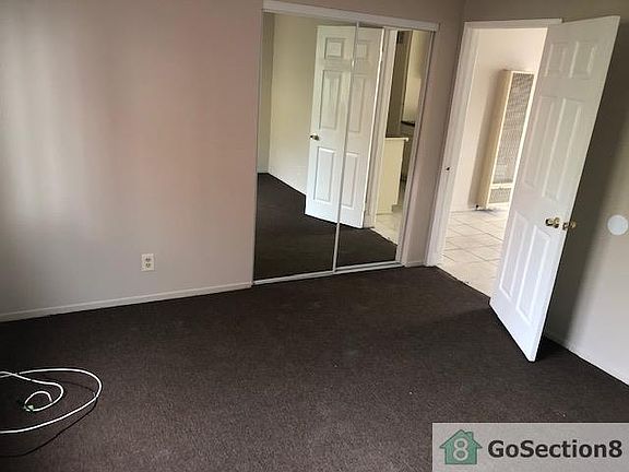 4th image of 1002 S Record Ave