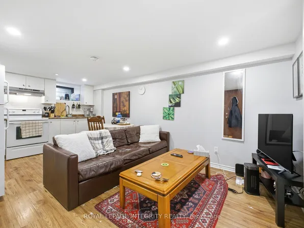 172 Cobourg St, Ottawa, ON