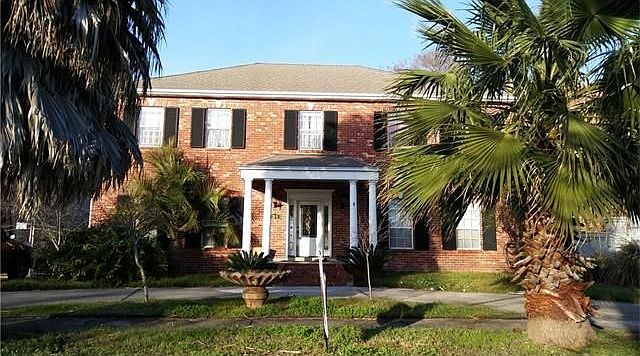 1st image of 31 Queens Ct