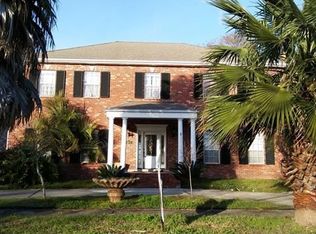 31 Queens Ct, Chalmette, LA 70043