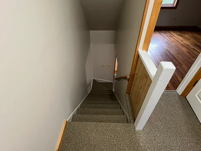260 Allen St #A — Photo 18