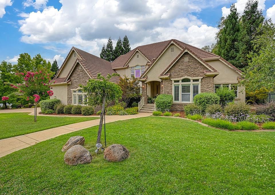 1st image of 15201 De La Pena Cir
