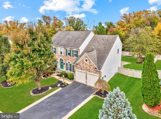 1019 E Kensington Cir, Fredericksburg, VA 22401