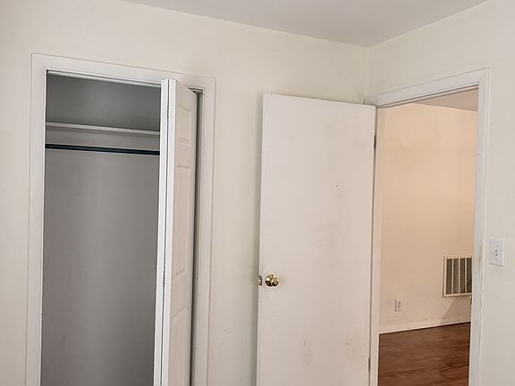 2nd image of 14517 N Edgewater Dr