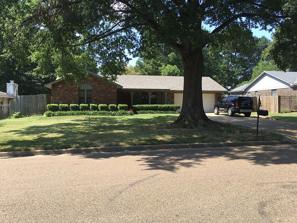 1st image of 8303 Farmington Dr
