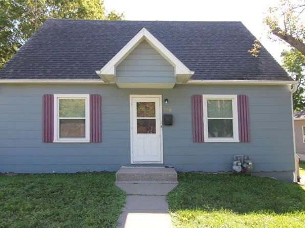 740 & 740 1/2 Sunset St - Lange - Krem Trust, 740 & 740-1/2 Sunset St #8b8ae777d, Iowa City, IA 52246