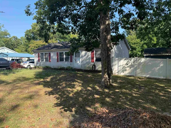 17 Willow Dr, Millville, NJ 08332