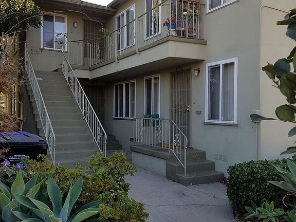 2nd image of 3037-3043 Landis St #3041