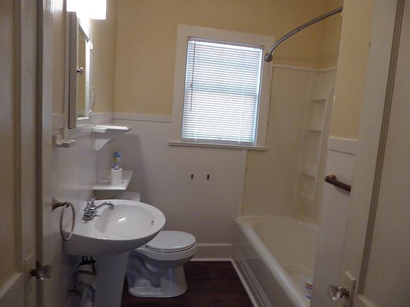 5th image of 514 Ochiltree St