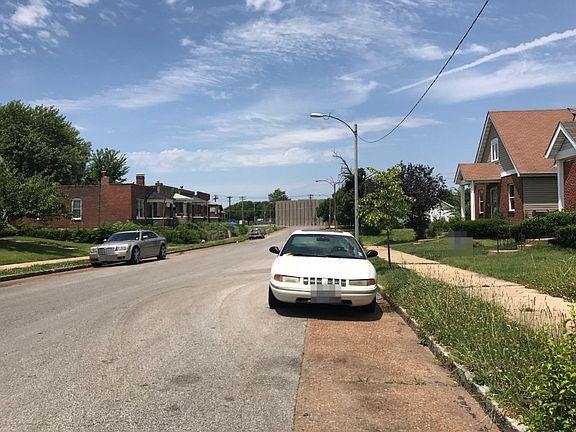 5th image of 3709 Garfield Ave