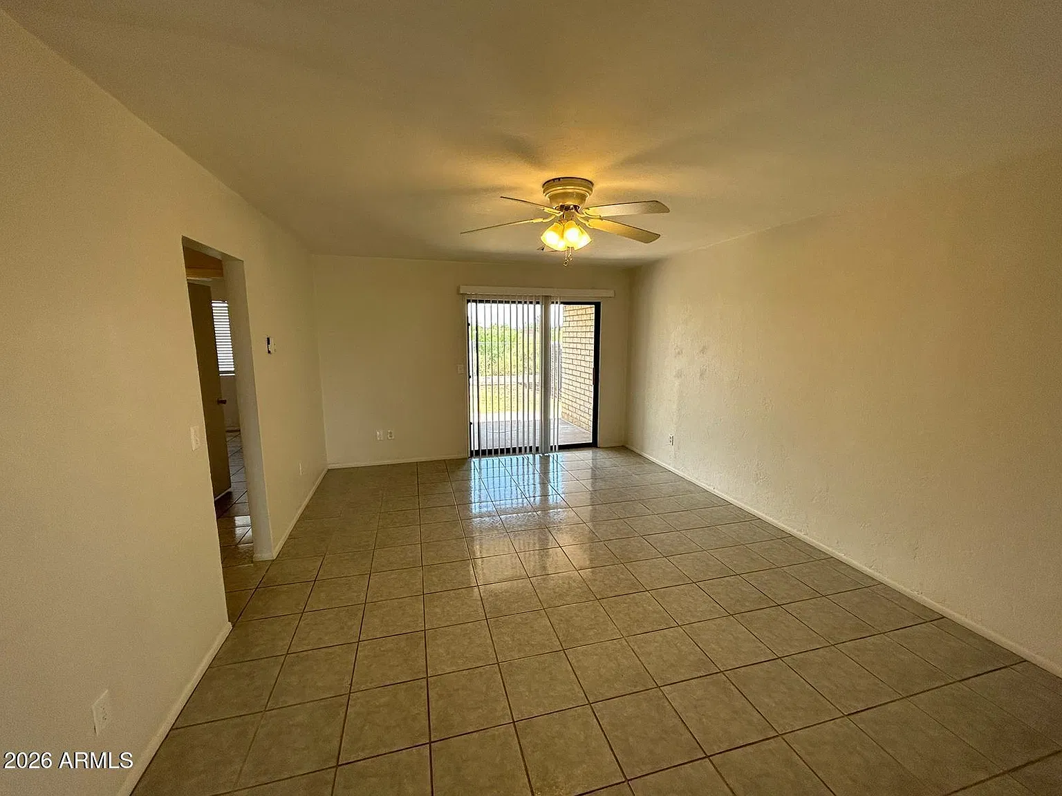 2 bed, 1.0 bath, 900 sqft, $875 — Photo 2