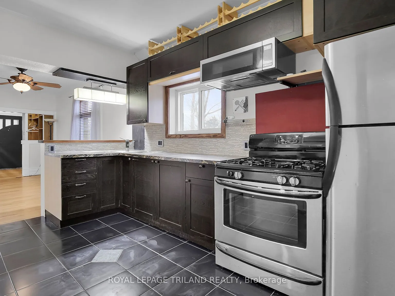 2 bed, $1,815 — Photo 3