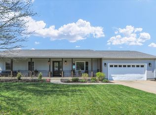 703 Northridge Dr, Mahomet, IL