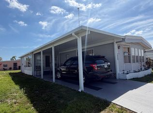 909 Calamondin Ct, North Fort Myers, FL 33917