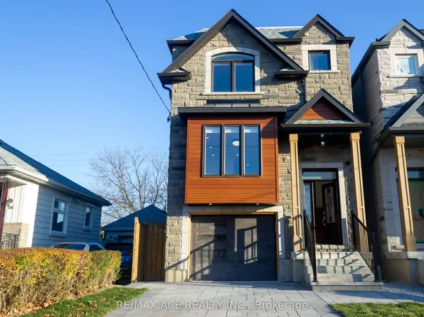229B McIntosh St, Toronto, ON M1N 3Z2