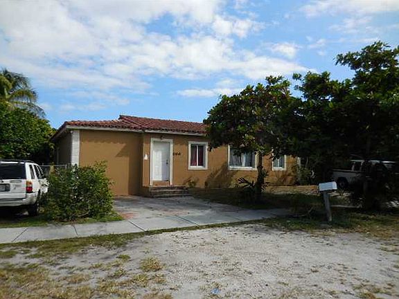 2nd image of 10841 NW 5th Ave