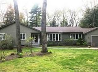 216 Academy Dr, Longmeadow, MA 01106