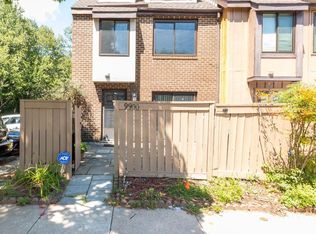 9900 Forest View Pl, Montgomery Village, MD 20886