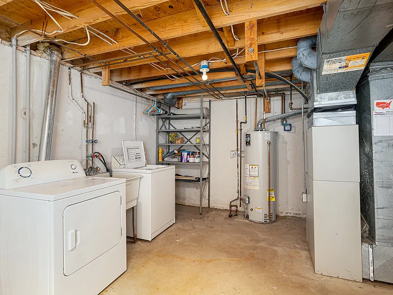 251 Sheffield Dr — Photo 29