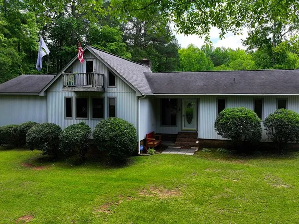 16 Riverview Rd, Ware Shoals, SC 29692
