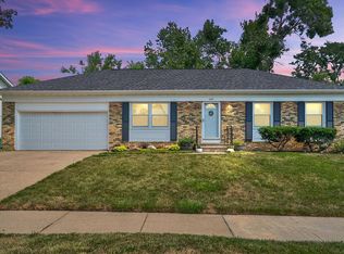 220 Crandall Dr NE, Cedar Rapids, IA 52402