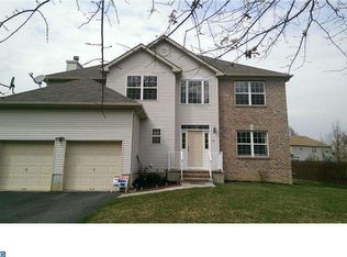 199 Oak Creek Cir, East Windsor, NJ 08520