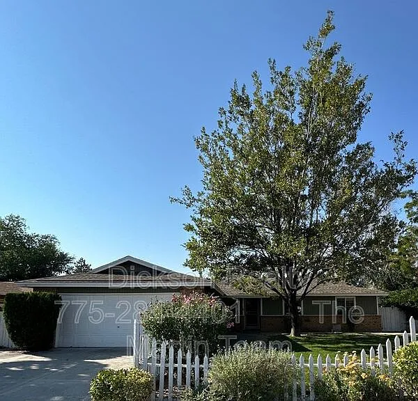 767 Van Meter Dr — Photo 1