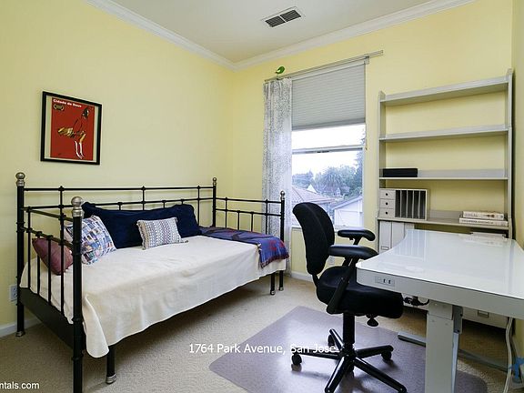 3rd image of 1764 Park Ave