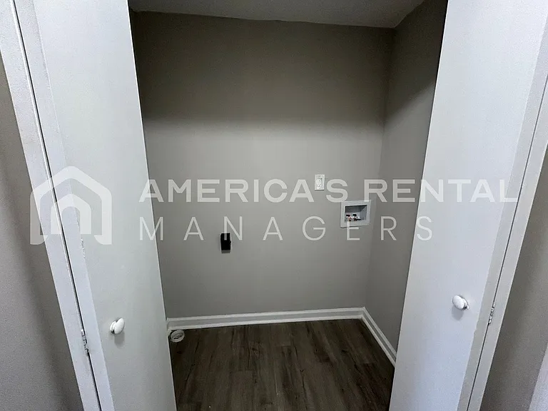 3716 Main St — Photo 21