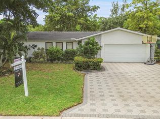 9254 NW 13th Pl, Coral Springs, FL 33071