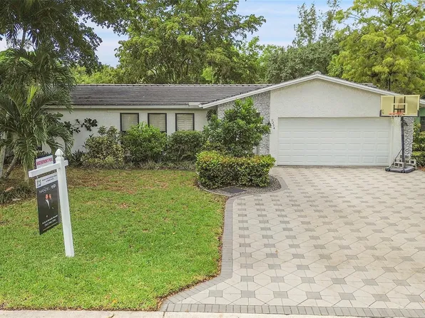 9254 NW 13th Place, Coral Springs, FL 33071