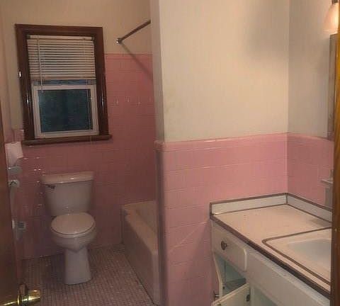 5th image of 616 Grayson Ave