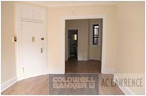 2nd image of 550 E 81st St