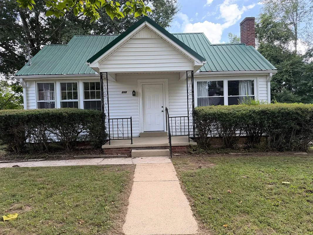 2 bed, 2.0 bath, 1100 sqft, $1,100 — Photo 1