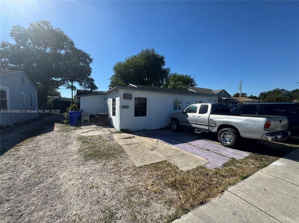 miami-florida-2079585940 picture