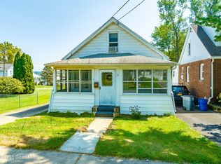 5 Hutton St, Menands, NY 12204